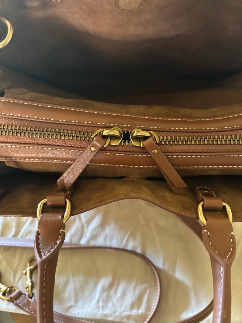 QUINCE Italian Leather Medium Convertible bag - Picture 8 of 13